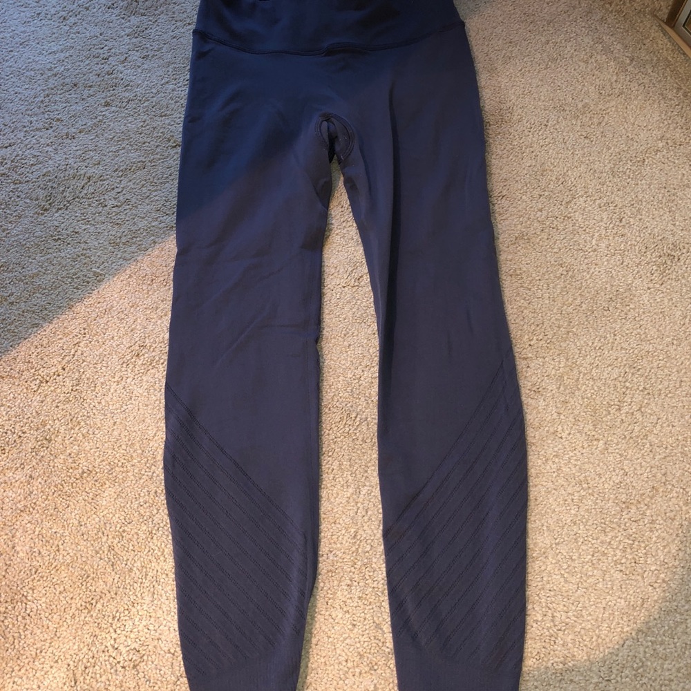 lululemon leggings LIGHT PURPLE